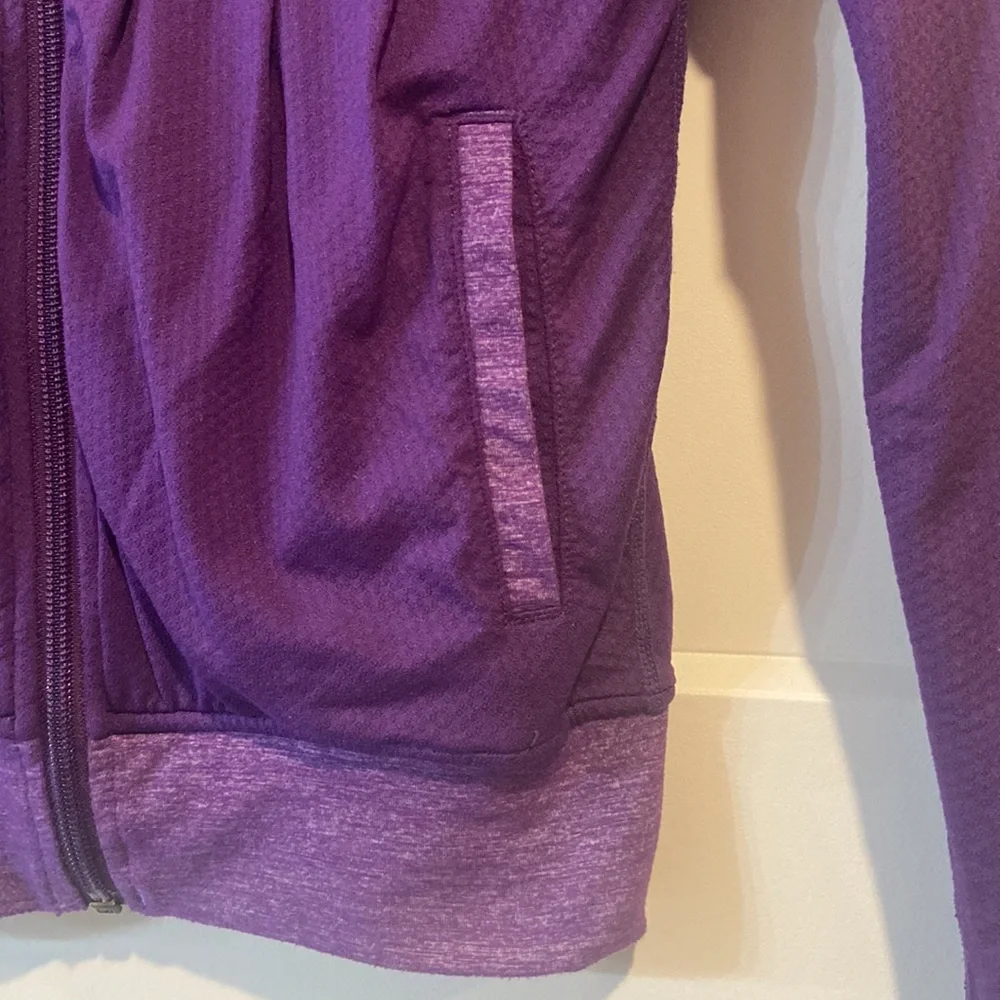 Girls Ivivva by Lululemon reversible hoodie full zip up purple & pink & purple